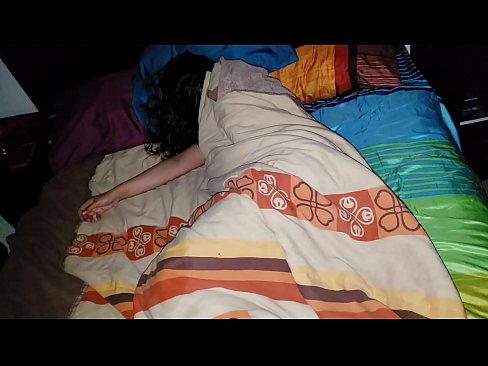 ❤️ Stepson akimtusi mama yake mdogo wa kambo wakati amelala. ️ ☑